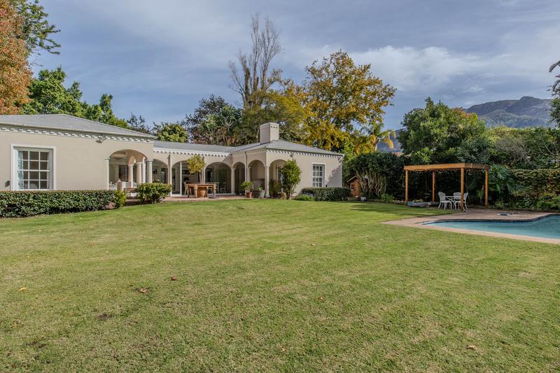 To Let 3 Bedroom Property for Rent in Constantia Western Cape